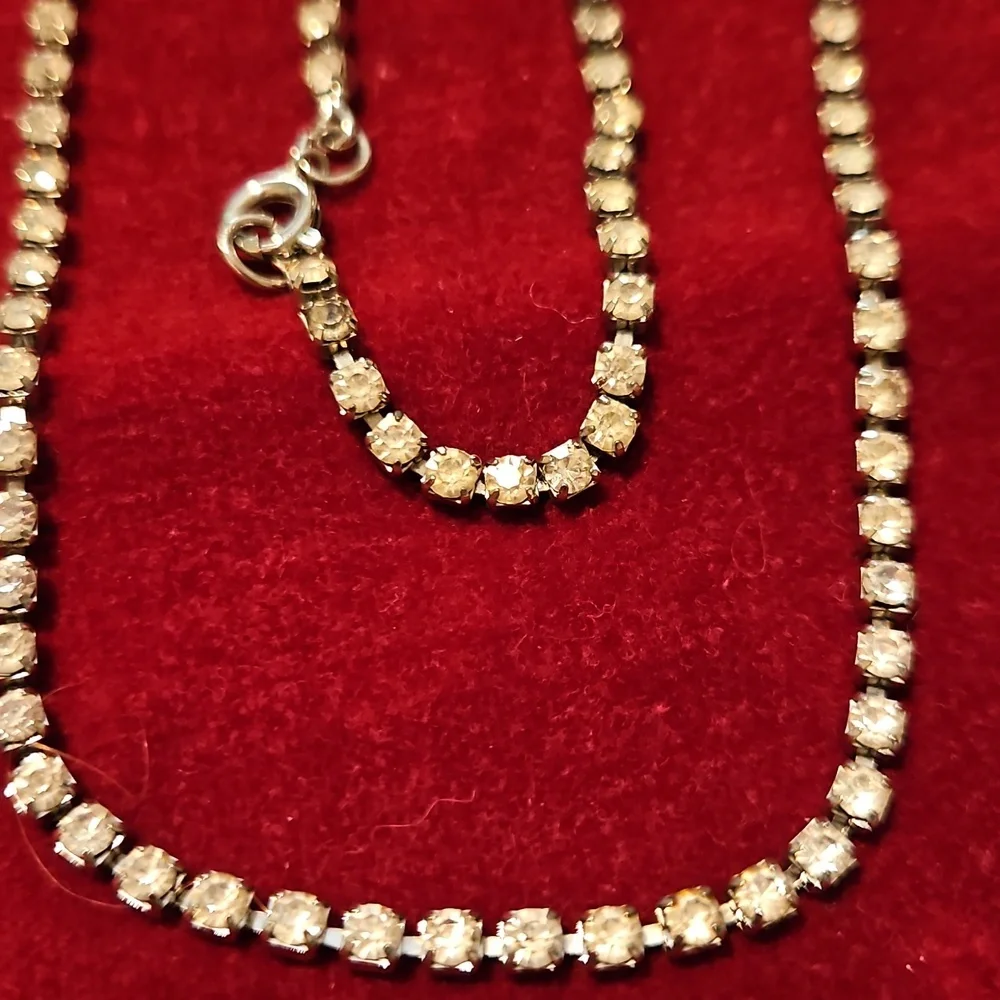 Vintage 28" Rhinestone Necklace - Picture 2 of 5